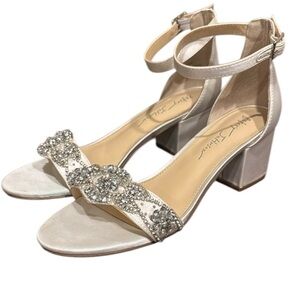 Betsey Johnson Mel white satin jewel rhinestone low heel wedding bridal shoes 8